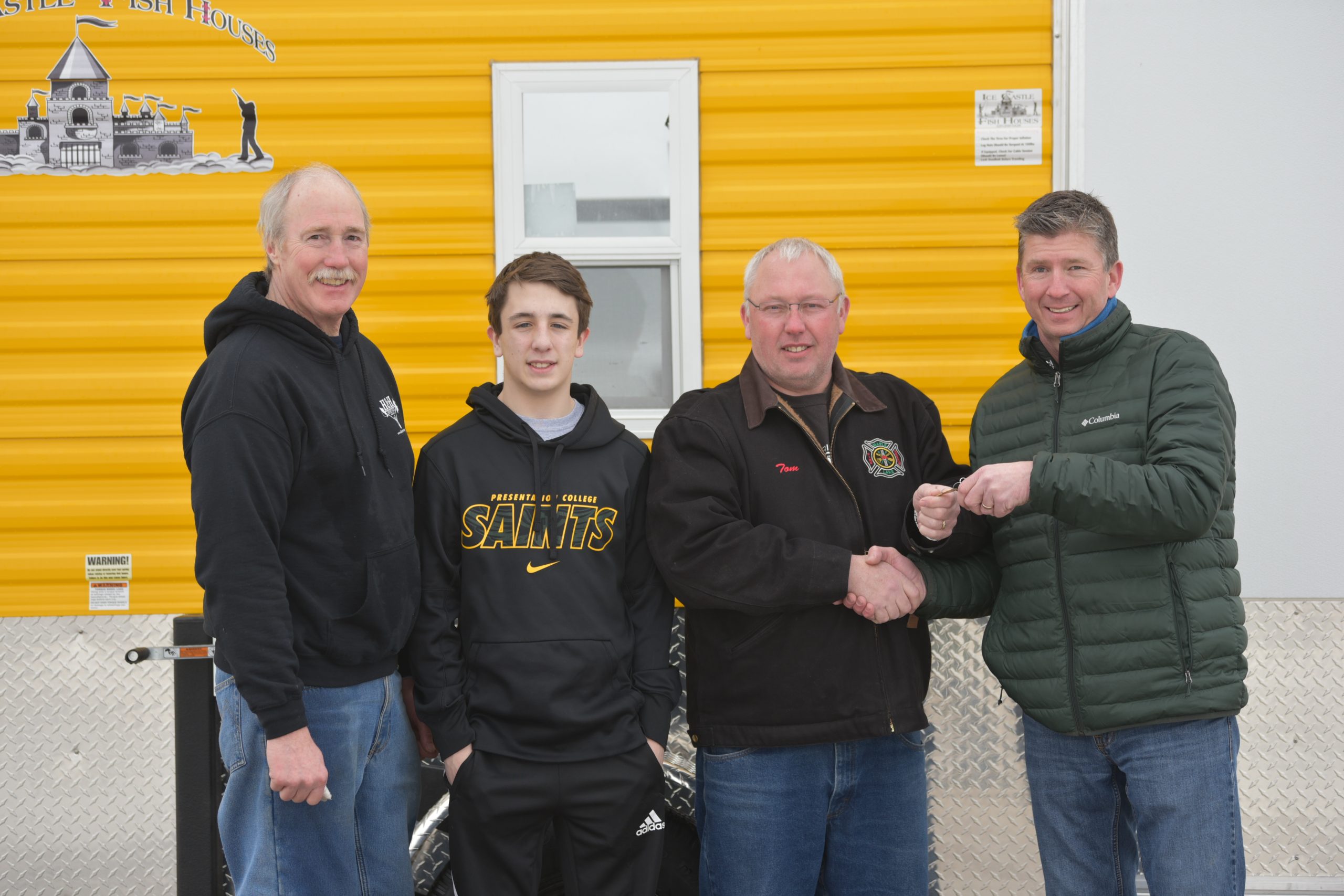 2019-winners81 2019 Derby Yellow House Winner Tom Neu