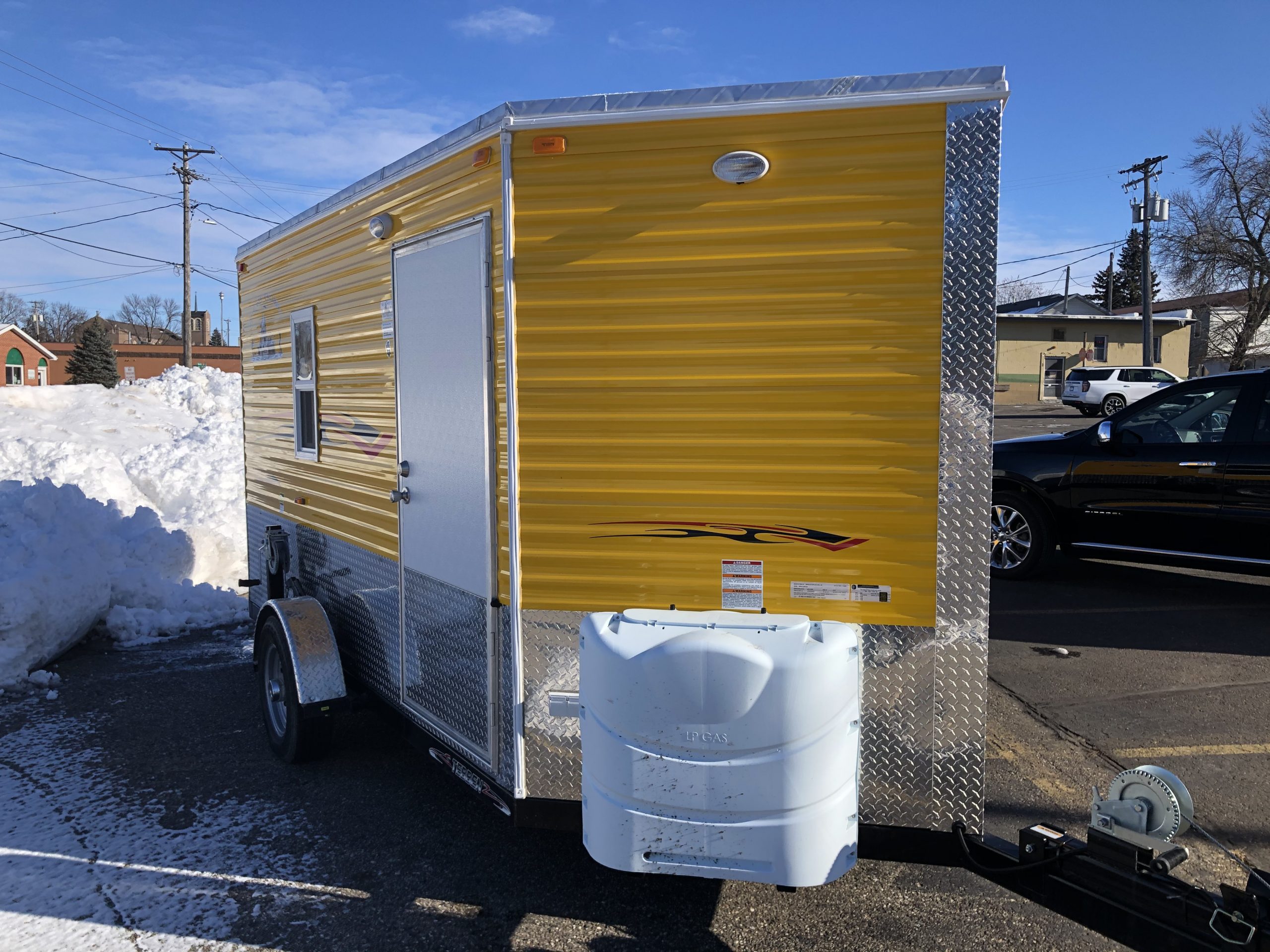 fd-2020-ice-c 2021 Fish House Exterior